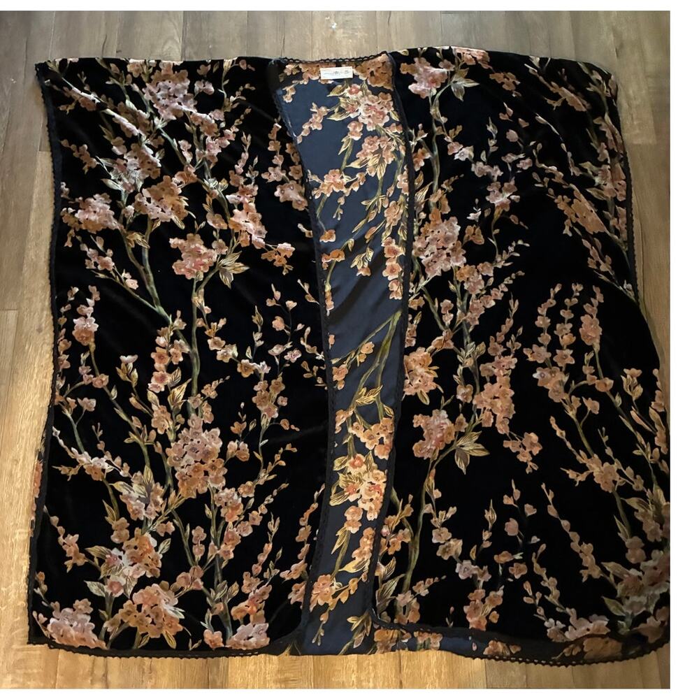 Natural Life Velvet Burnout Floral Kimono Duster - Picture 3 of 5